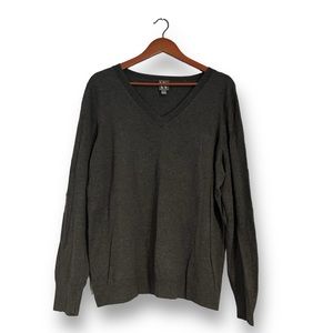 [Worthington] Gray V-Neck Sweater